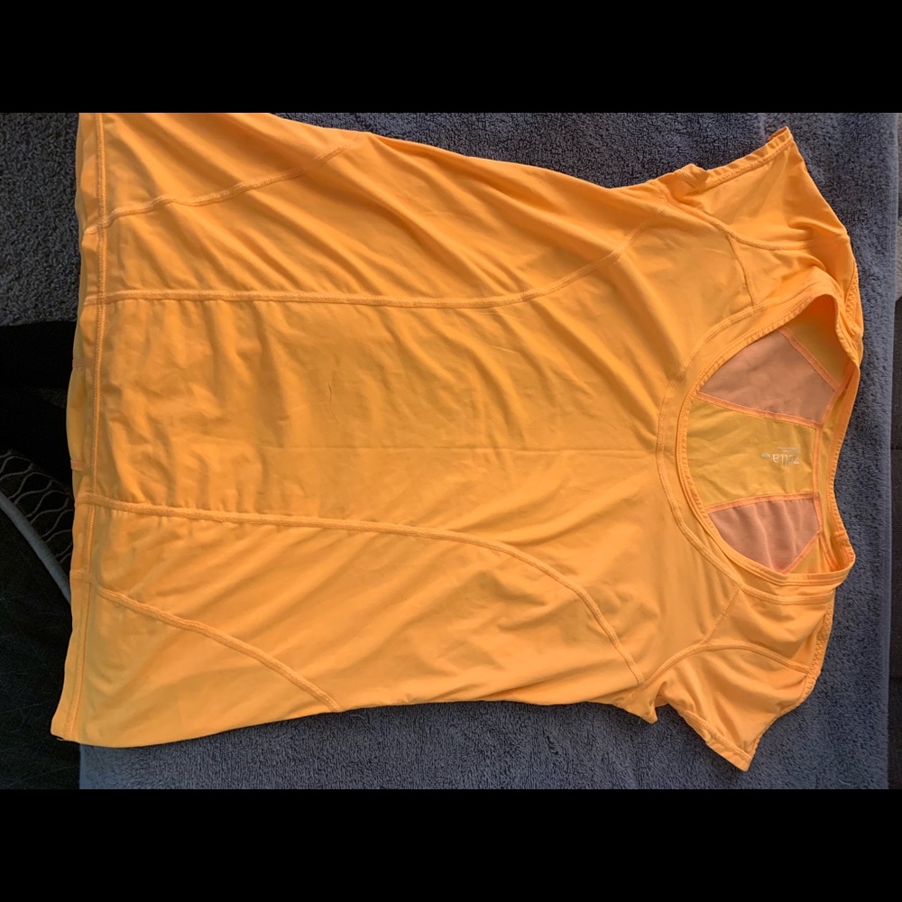 Orange Zella slightly fitted workout shirt